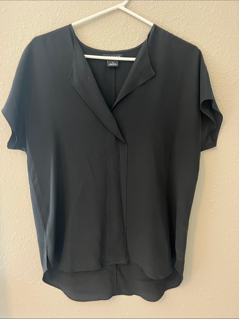 Black V-Neck Short Sleeve Blouse - Women's Top size medium